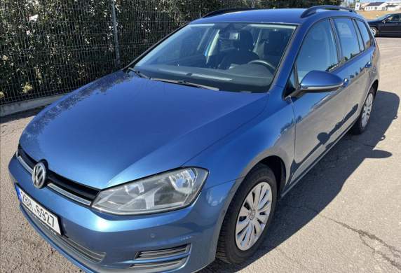 Volkswagen - Golf