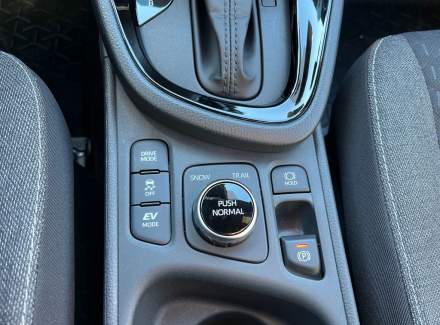 Toyota - Yaris Cross