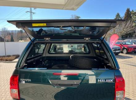 Toyota - Hilux