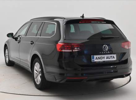 Volkswagen - Passat