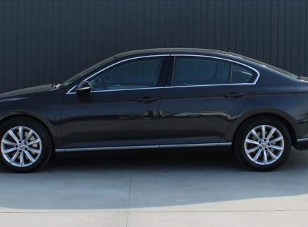 Volkswagen - Passat