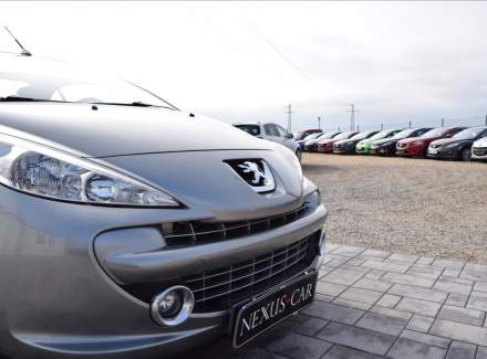 Peugeot - 207