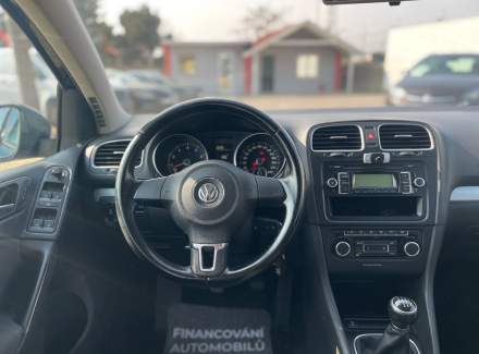 Volkswagen - Golf