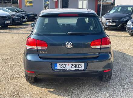 Volkswagen - Golf