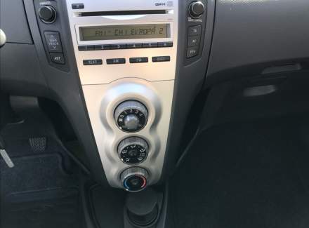Toyota - Yaris