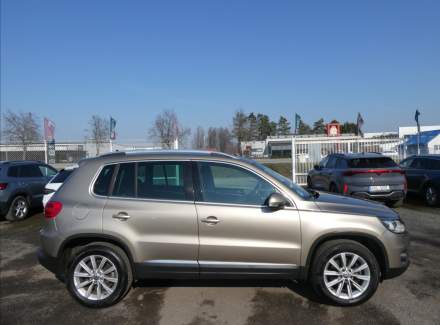 Volkswagen - Tiguan