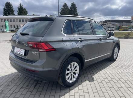 Volkswagen - Tiguan