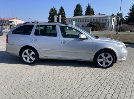 Škoda - Octavia