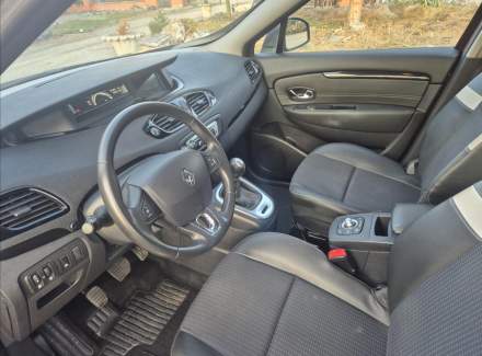Renault - Scenic