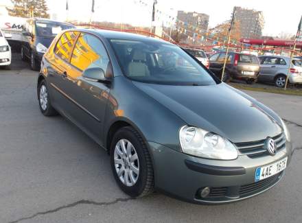 Volkswagen - Golf