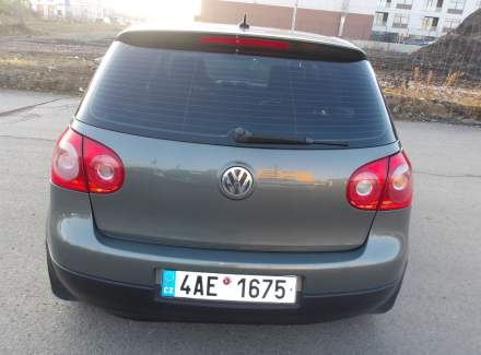 Volkswagen - Golf