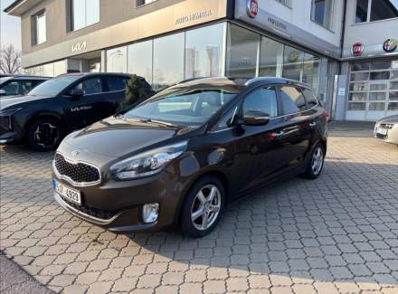 Kia - Carens