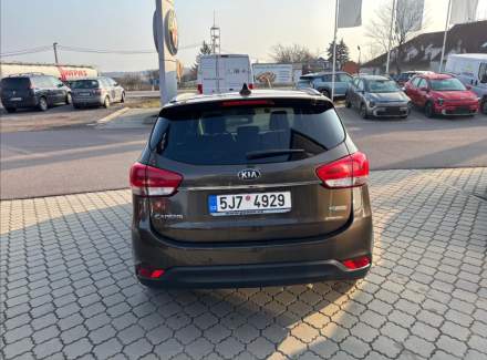 Kia - Carens