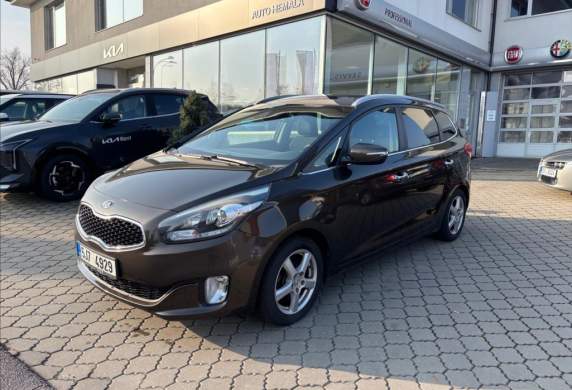 Kia - Carens