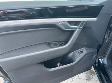 Volkswagen - Touareg