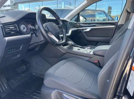 Volkswagen - Touareg