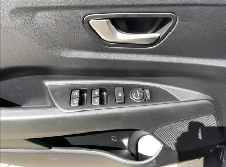 Kia - Stonic
