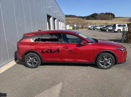 Kia - K4