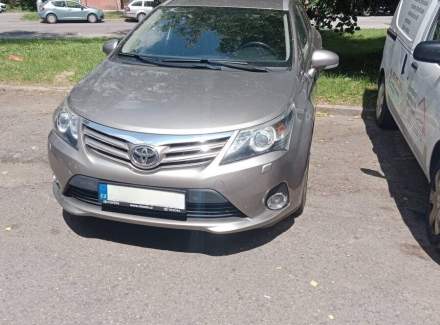 Toyota - Avensis
