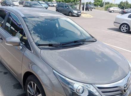 Toyota - Avensis