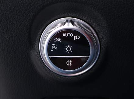 Mercedes-Benz - C-class