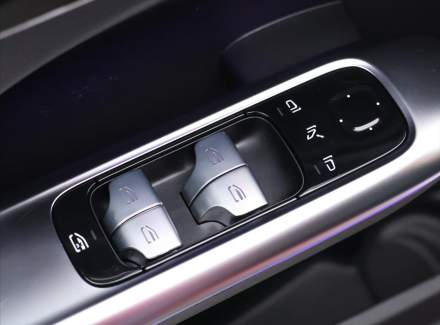 Mercedes-Benz - C-class