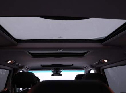 Mercedes-Benz - Viano