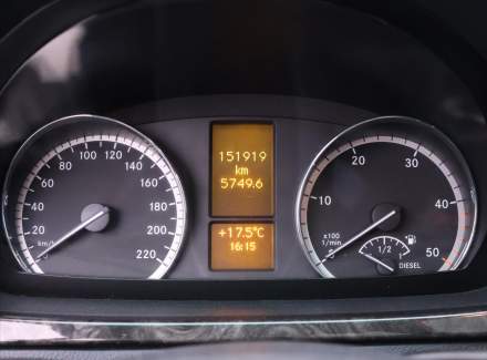 Mercedes-Benz - Viano