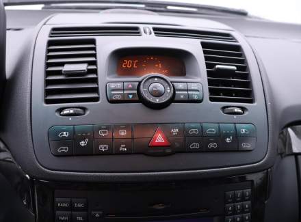 Mercedes-Benz - Viano