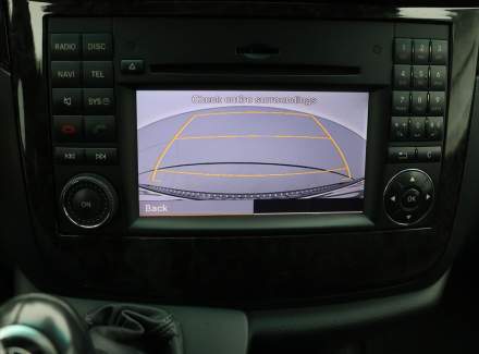 Mercedes-Benz - Viano