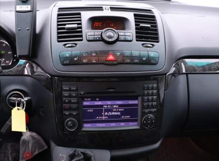 Mercedes-Benz - Viano