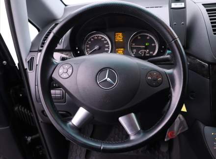Mercedes-Benz - Viano
