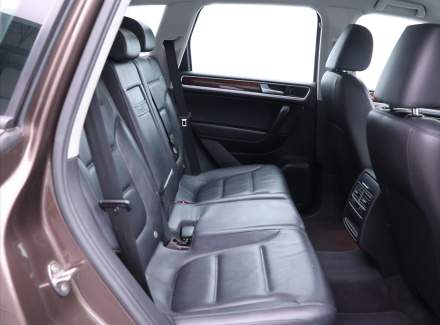 Volkswagen - Touareg