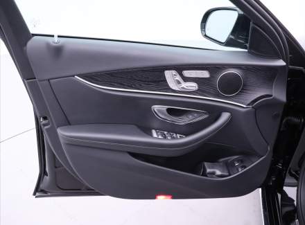 Mercedes-Benz - E-class