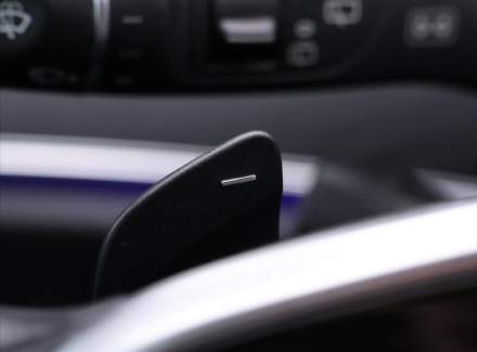 Mercedes-Benz - E-class