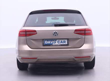 Volkswagen - Passat