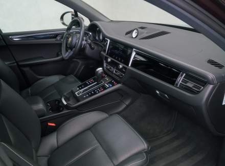 Porsche - Macan