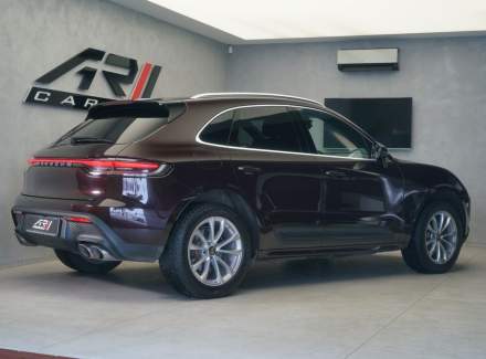 Porsche - Macan
