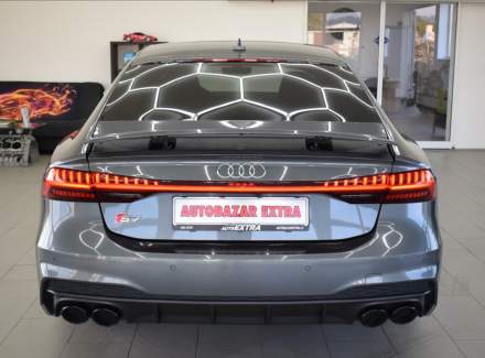 Audi - S7