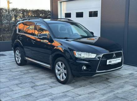 Mitsubishi - Outlander
