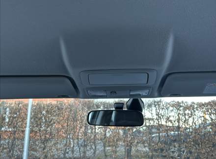 Mitsubishi - Outlander