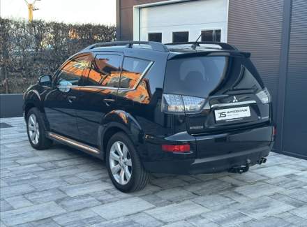 Mitsubishi - Outlander