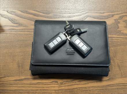 Mitsubishi - Outlander