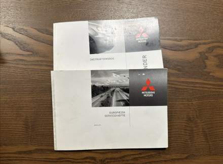 Mitsubishi - Outlander