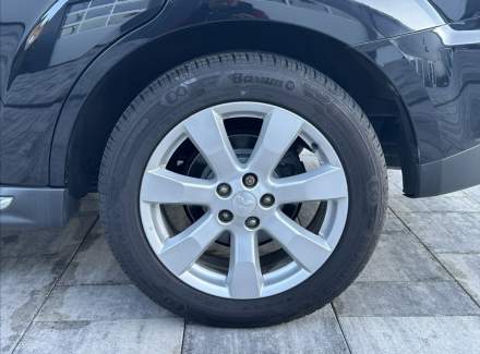 Mitsubishi - Outlander