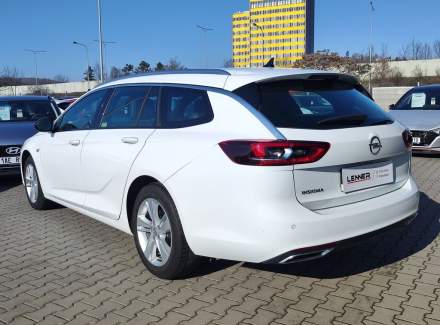 Opel - Insignia