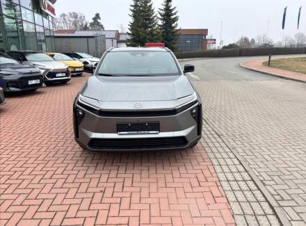 Toyota - bZ4X