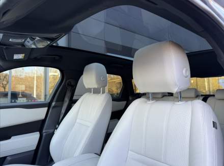 Land Rover - Range Rover Velar