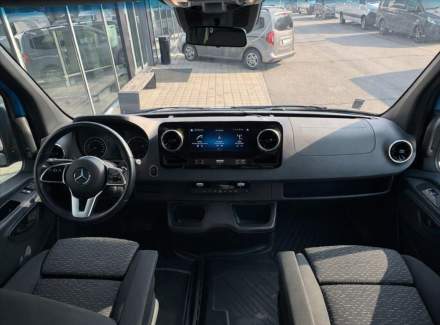 Mercedes-Benz - Sprinter