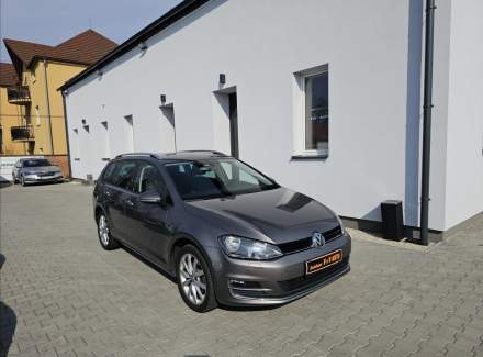Volkswagen - Golf